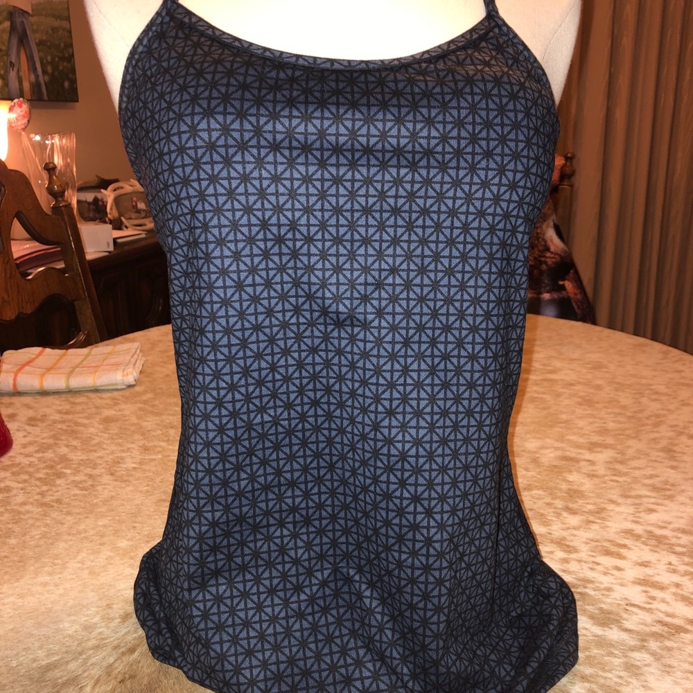 Lululemon, Power Y tank, size 8